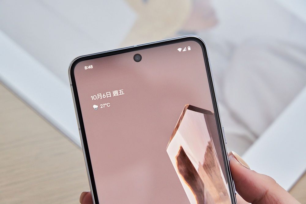 Pixel 8災情 隨顯螢幕AOD文字變色