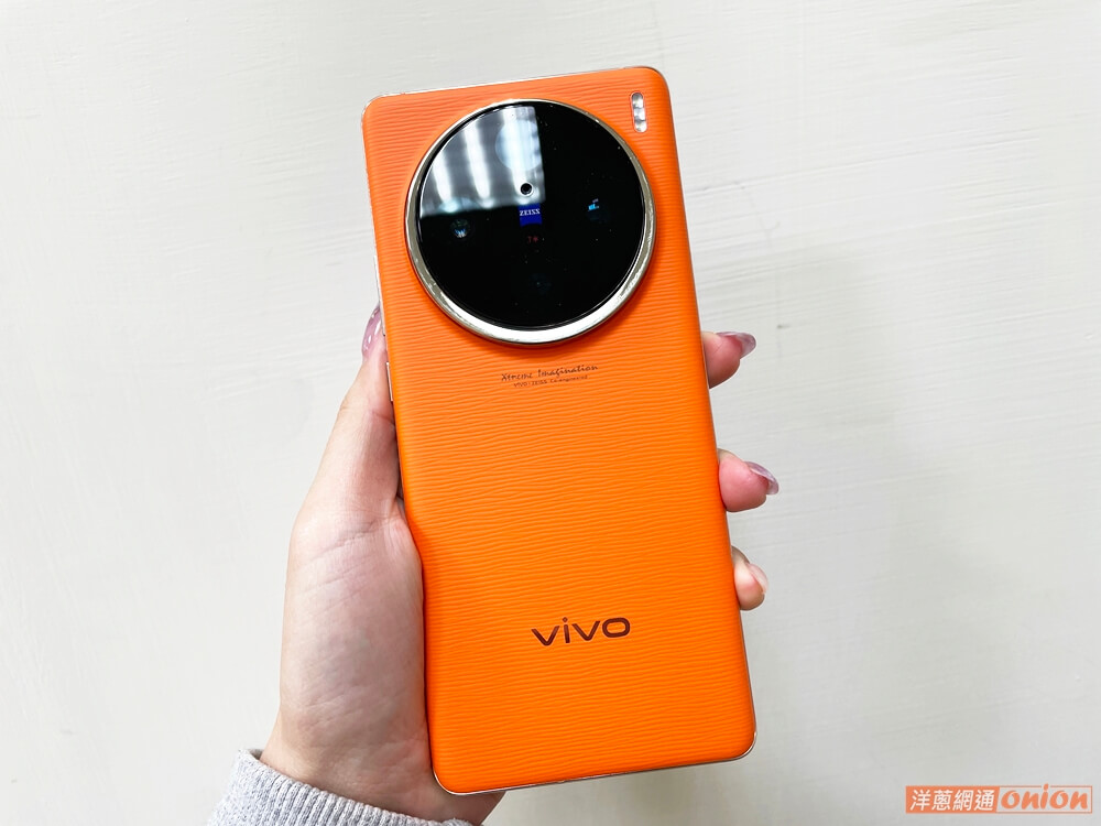 vivo X100 Pro 落日橙外觀