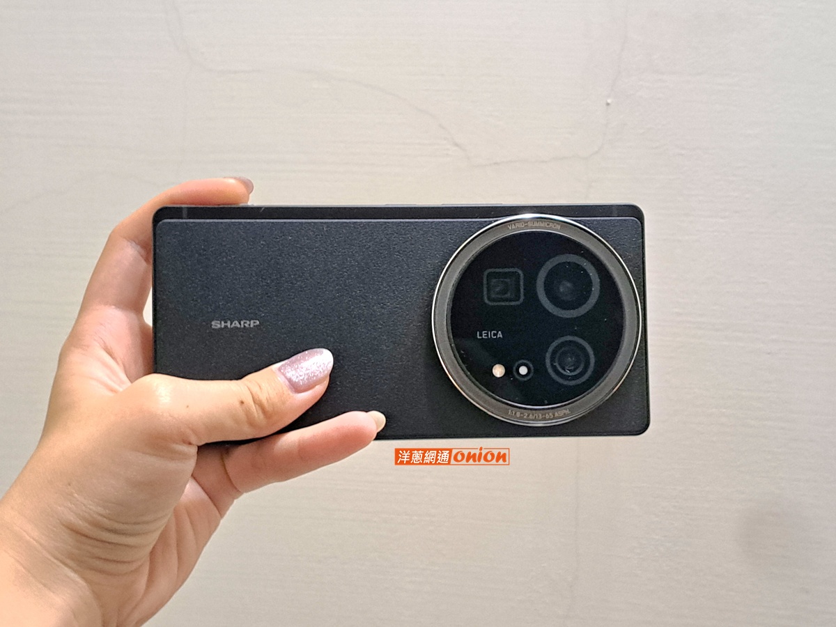 Sharp AQUOS R9 Pro 背面外觀
