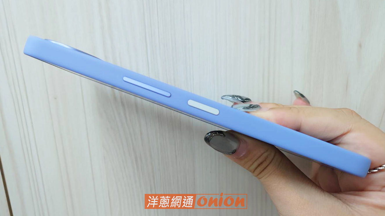 SHARP AQUOS wish5 右側外觀