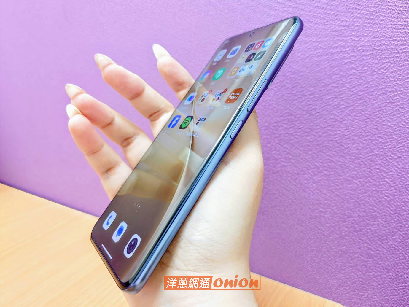 vivo v60 外觀 曲面螢幕