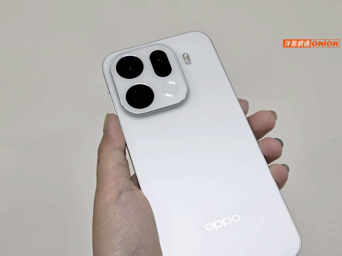 OPPO Find X9 Pro 機背