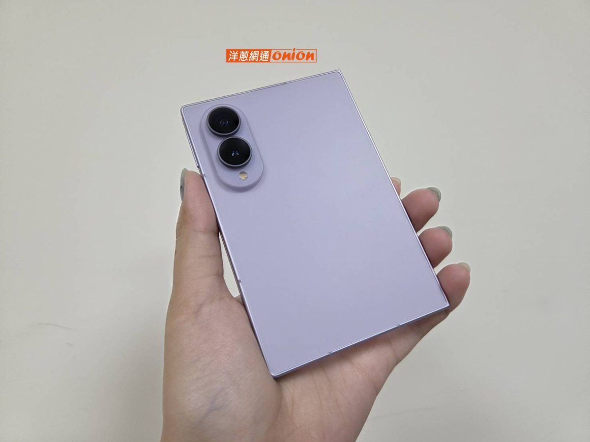 三星 Galaxy Z Fold8 薰衣紫機背